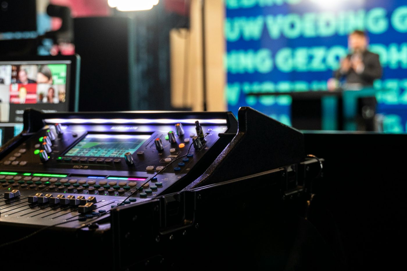 Régie son et vidéo pendant une conférence